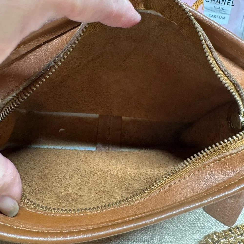 GUC Coach Brown Leather Cosmetic Bag with Crossbody Chain - Picture 12 of 13